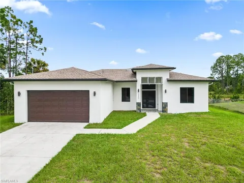 1902 Christopher Ave N, Lehigh Acres, FL 33971 - #: 224087897