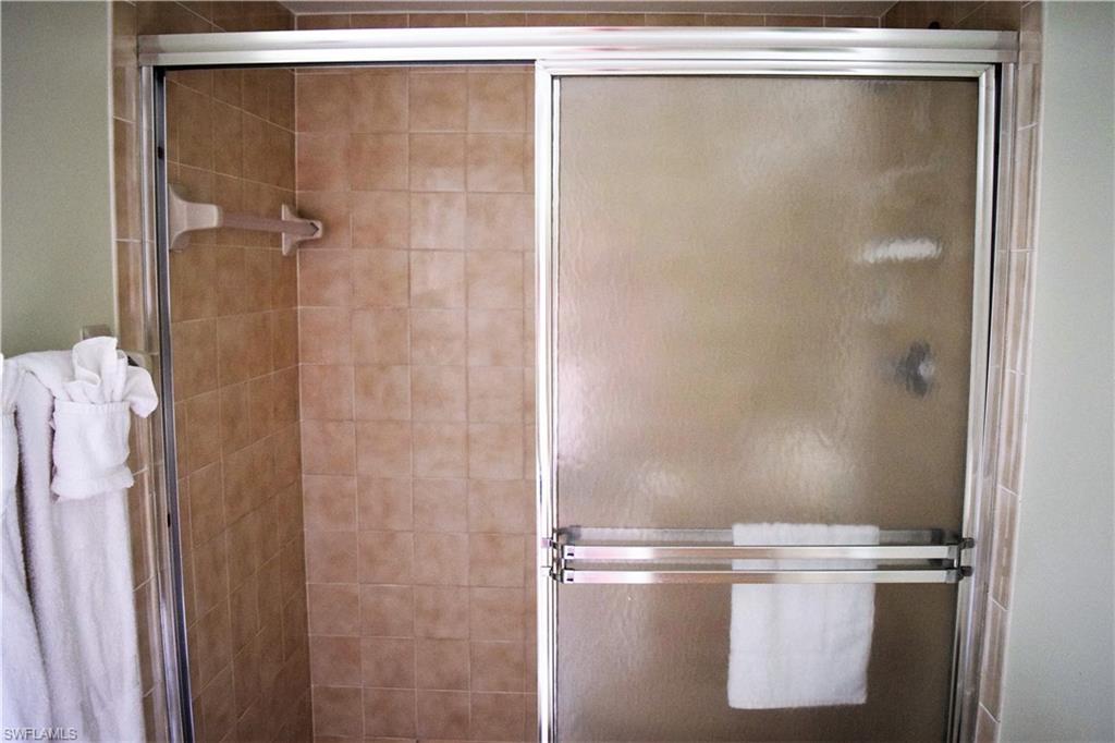 ROYAL PELICAN TOWNHOUSE - Residential