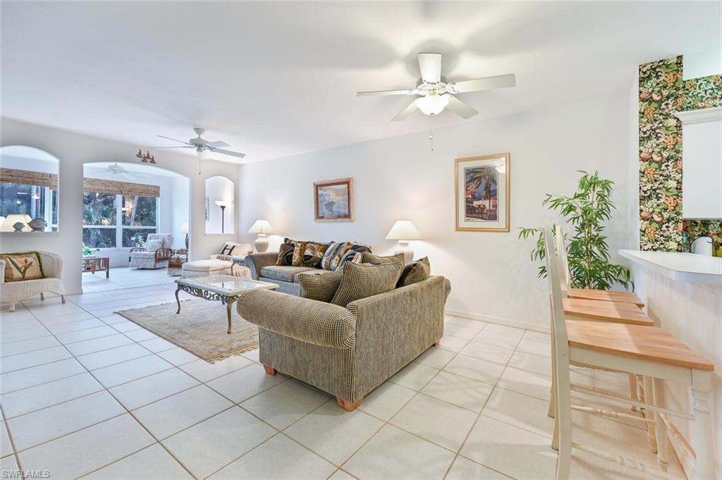 CHARLESTON SQUARE - Residential