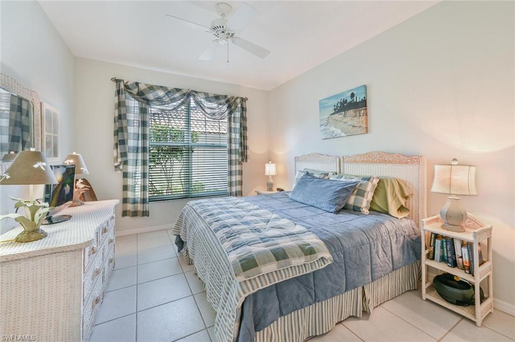 CHARLESTON SQUARE - Residential