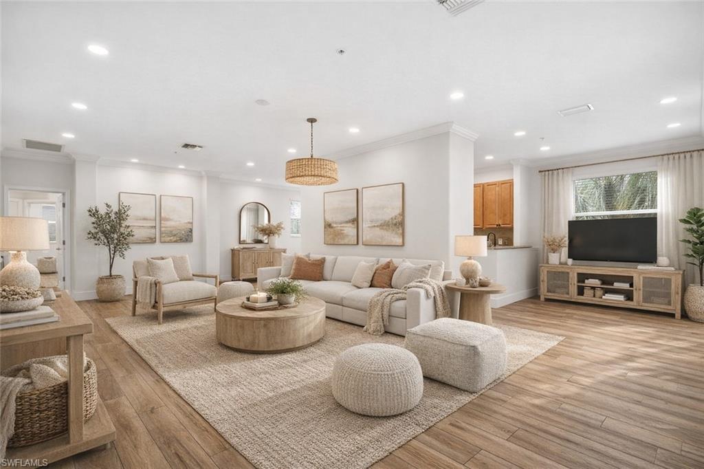 HIDEAWAY COVE - Residential