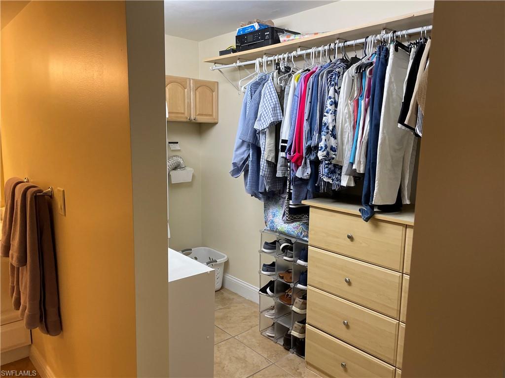 GLADES COUNTRY CLUB - Residential