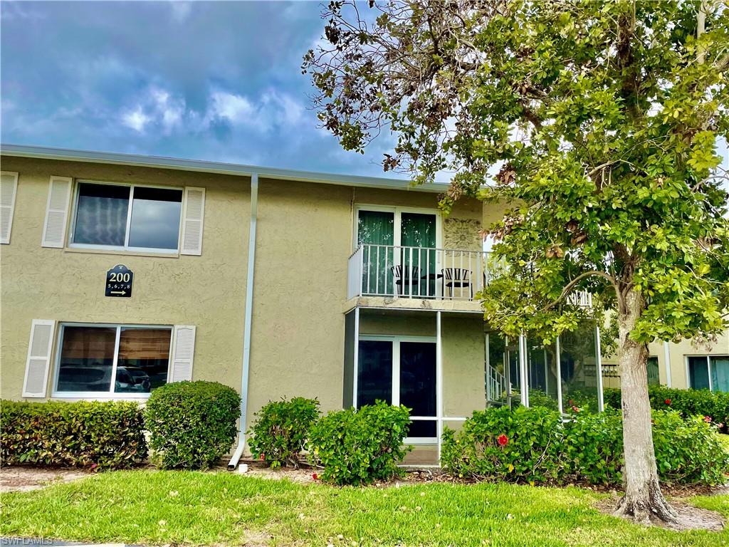 GLADES COUNTRY CLUB - Residential