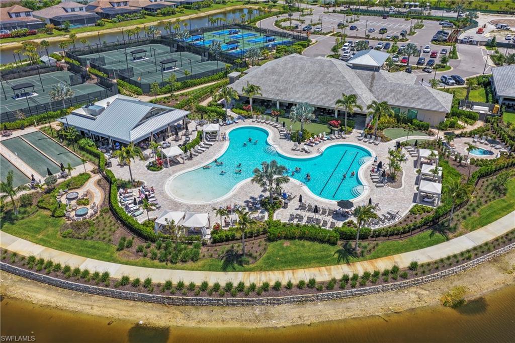 ESPLANADE BY THE ISLANDS - Residential