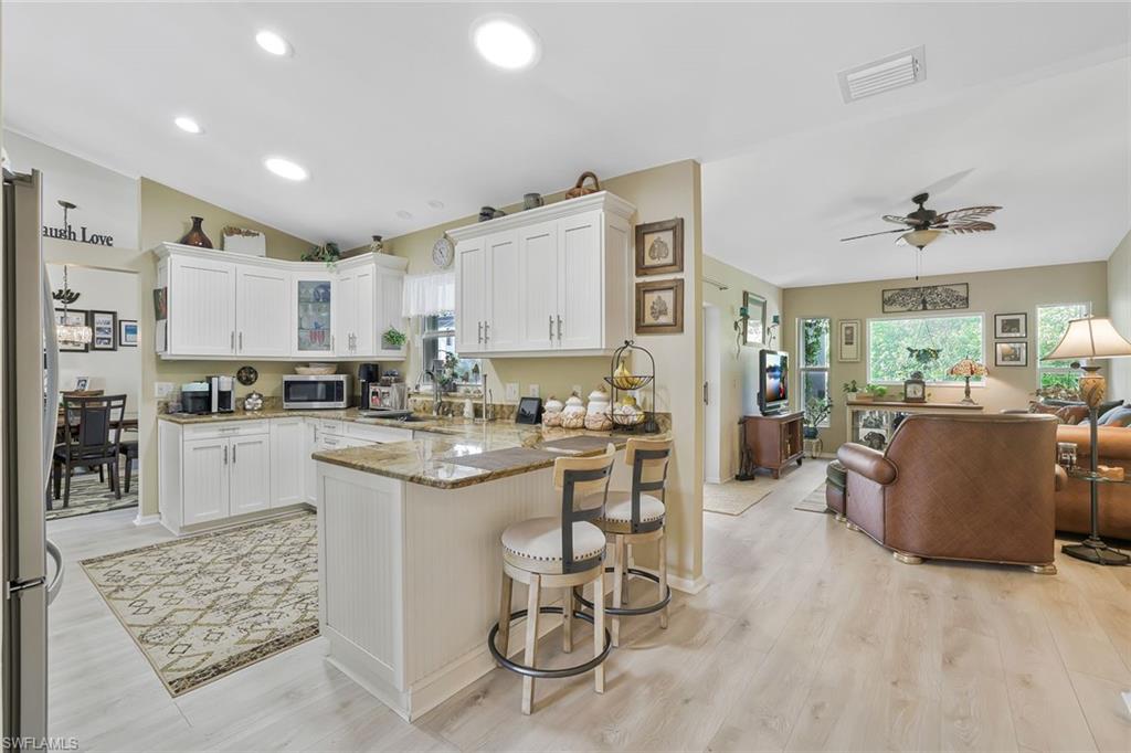 MARCO BEACH - Residential