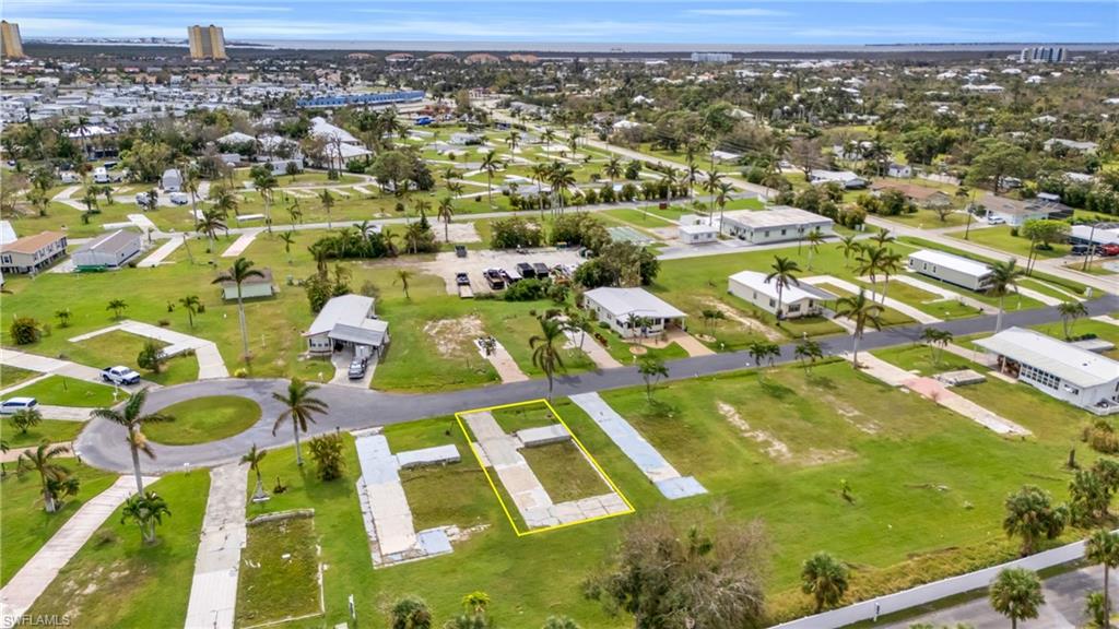 PLANTATION ESTATES MOBILE HOME - Land