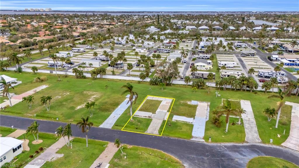 PLANTATION ESTATES MOBILE HOME - Land