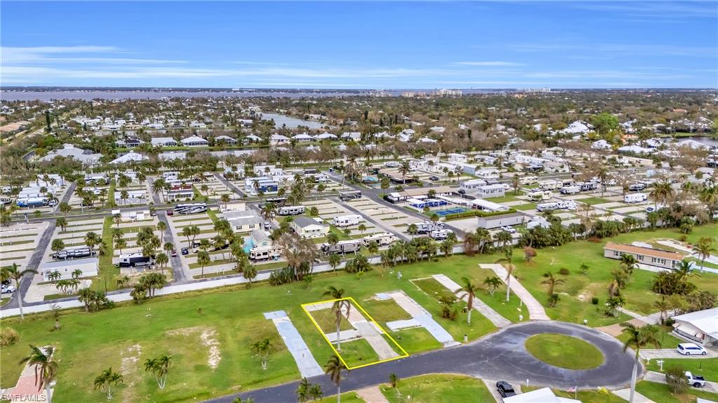 PLANTATION ESTATES MOBILE HOME - Land