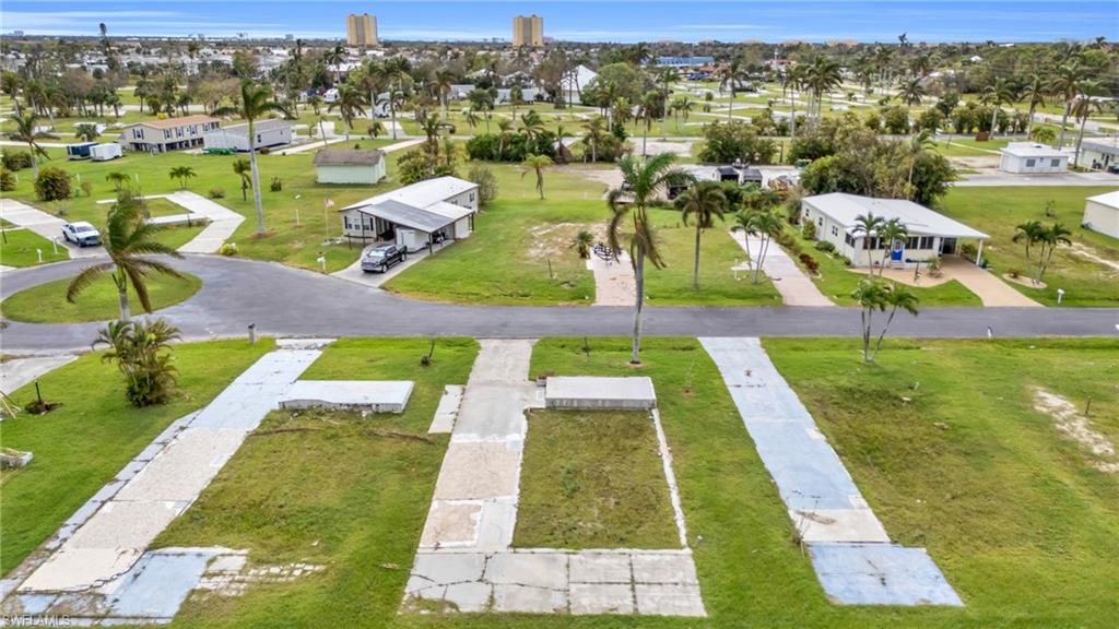 PLANTATION ESTATES MOBILE HOME - Land