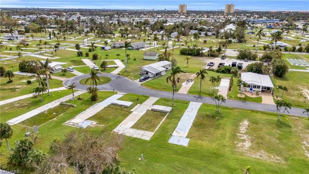 PLANTATION ESTATES MOBILE HOME - Land