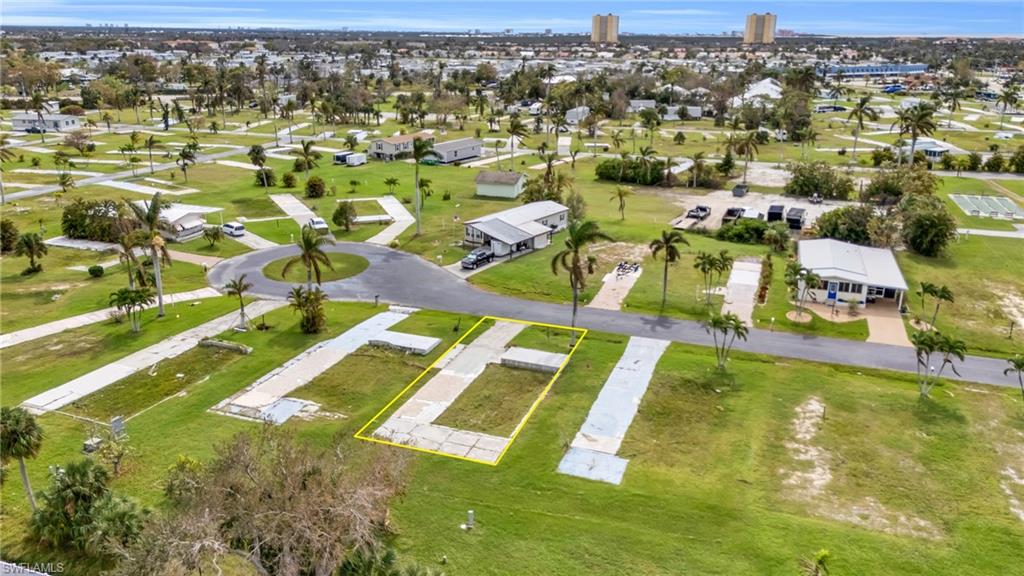 PLANTATION ESTATES MOBILE HOME - Land