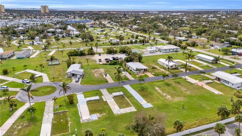 PLANTATION ESTATES MOBILE HOME - Land