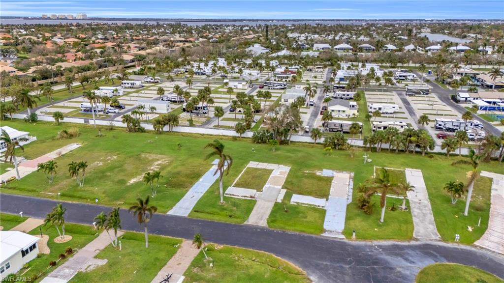 PLANTATION ESTATES MOBILE HOME - Land