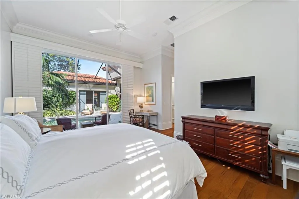 Naples, Florida 34105, United States, 3 Bedrooms Bedrooms, ,3 BathroomsBathrooms,Residential,Contingent,82459