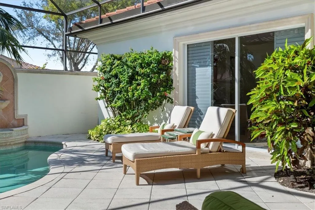 Naples, Florida 34105, United States, 3 Bedrooms Bedrooms, ,3 BathroomsBathrooms,Residential,Contingent,82459