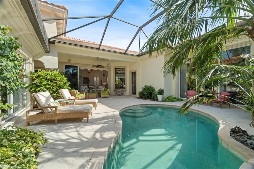 Naples, Florida 34105, United States, 3 Bedrooms Bedrooms, ,3 BathroomsBathrooms,Residential,Contingent,82459