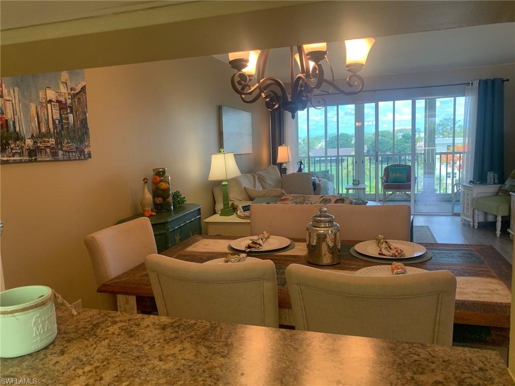 SEVEN LAKES - Residential