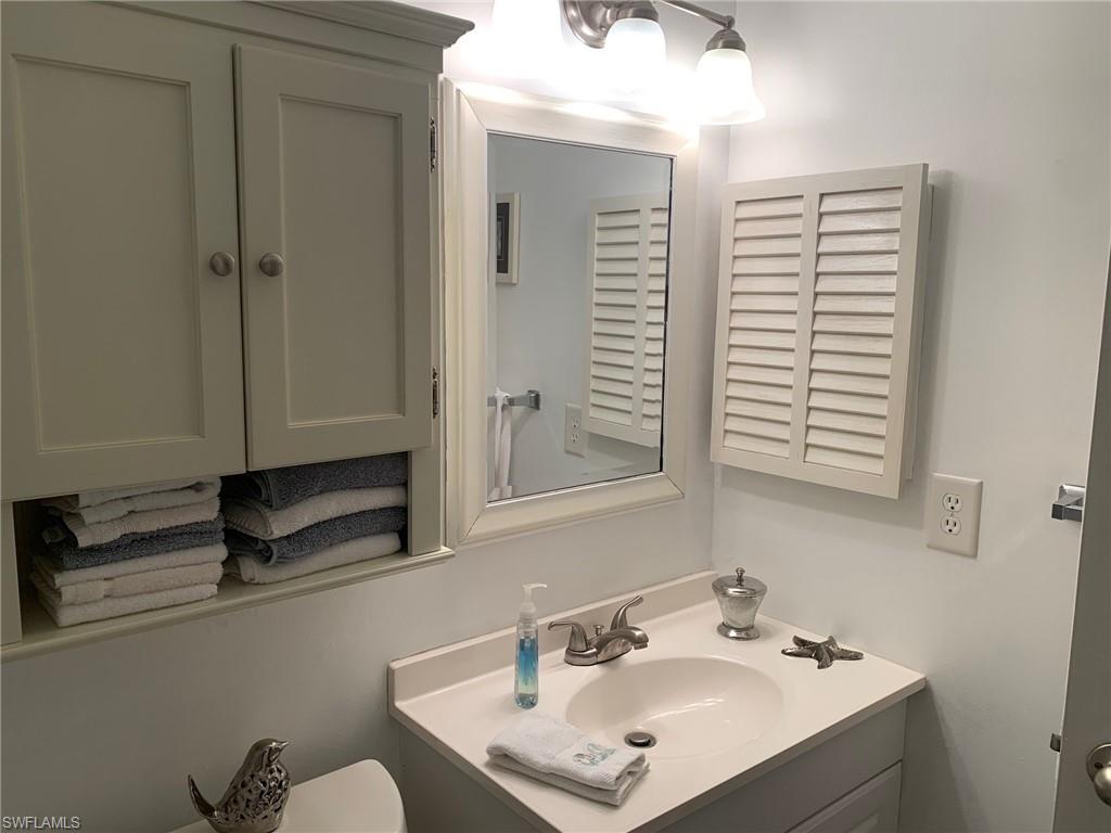 SEVEN LAKES - Residential