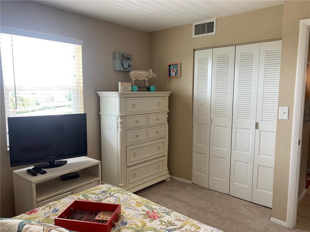 SEVEN LAKES - Residential