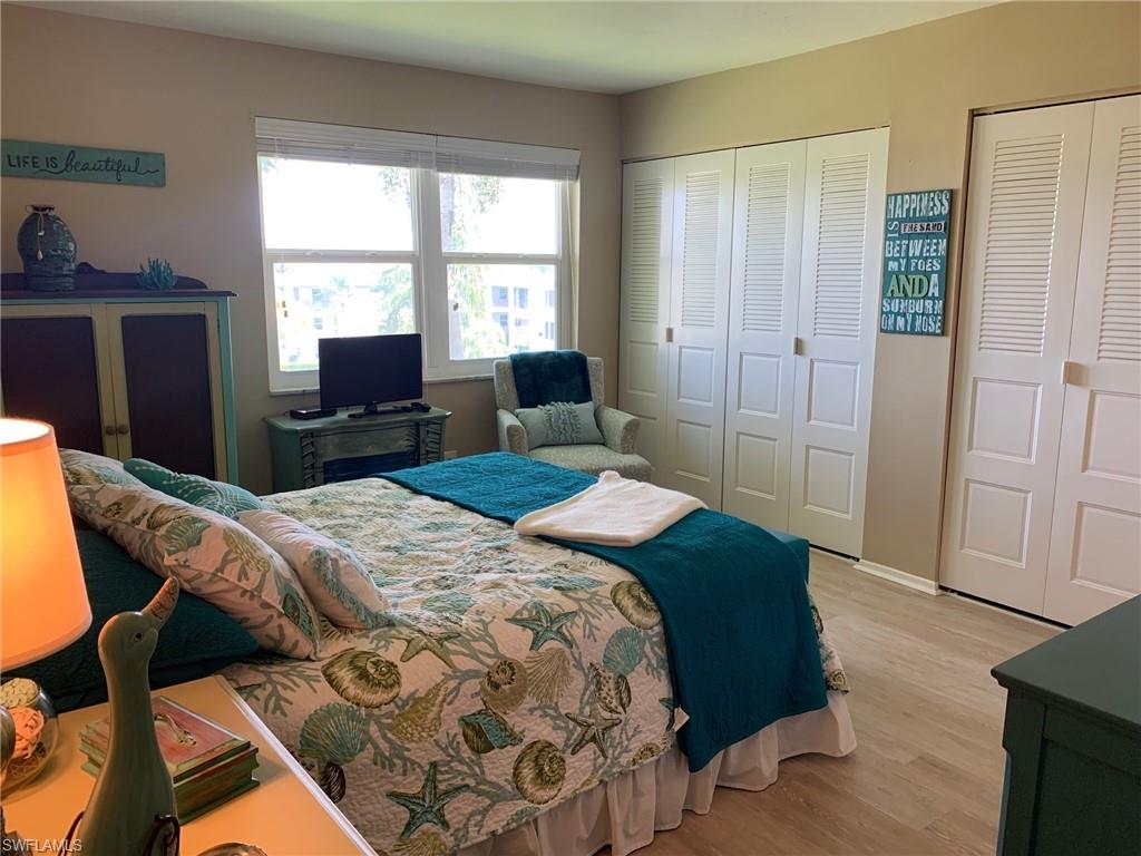 SEVEN LAKES - Residential