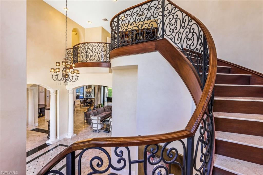 MARCO BEACH - Residential