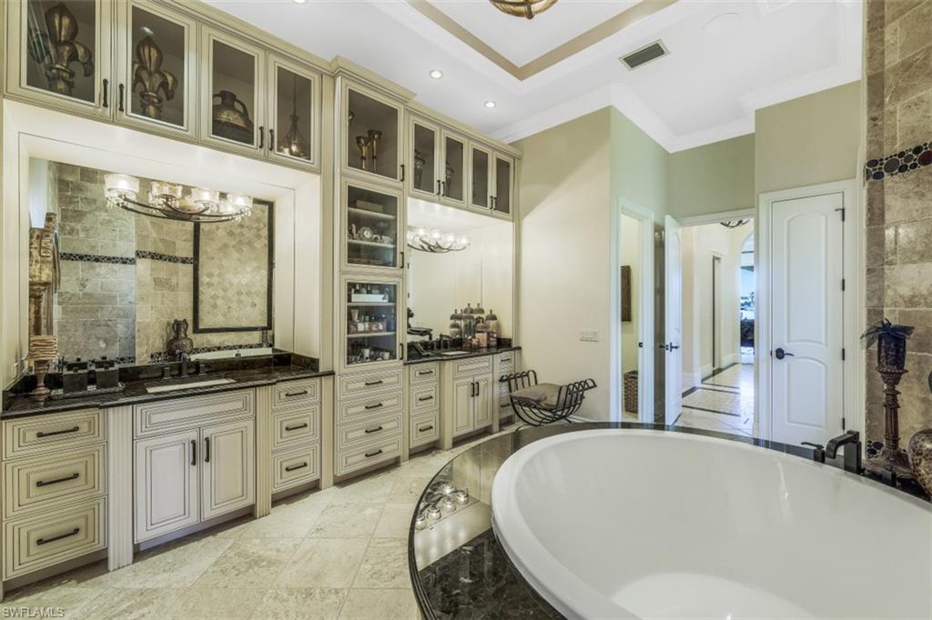 MARCO BEACH - Residential