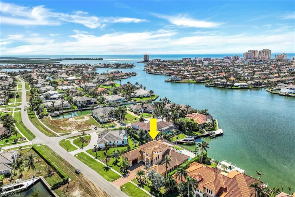 MARCO BEACH - Residential