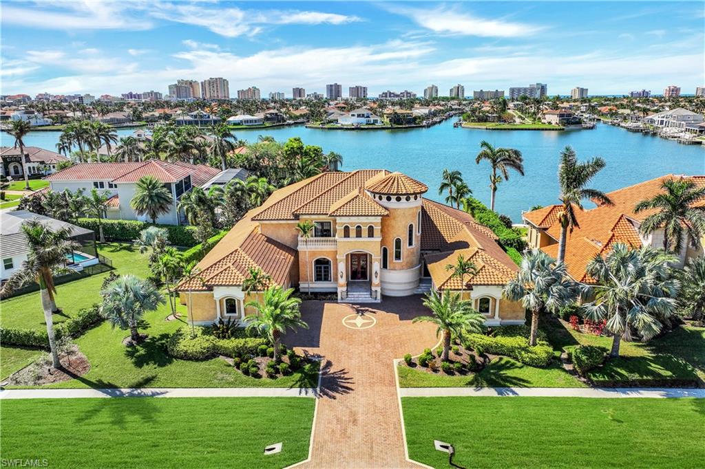 MARCO BEACH - Residential