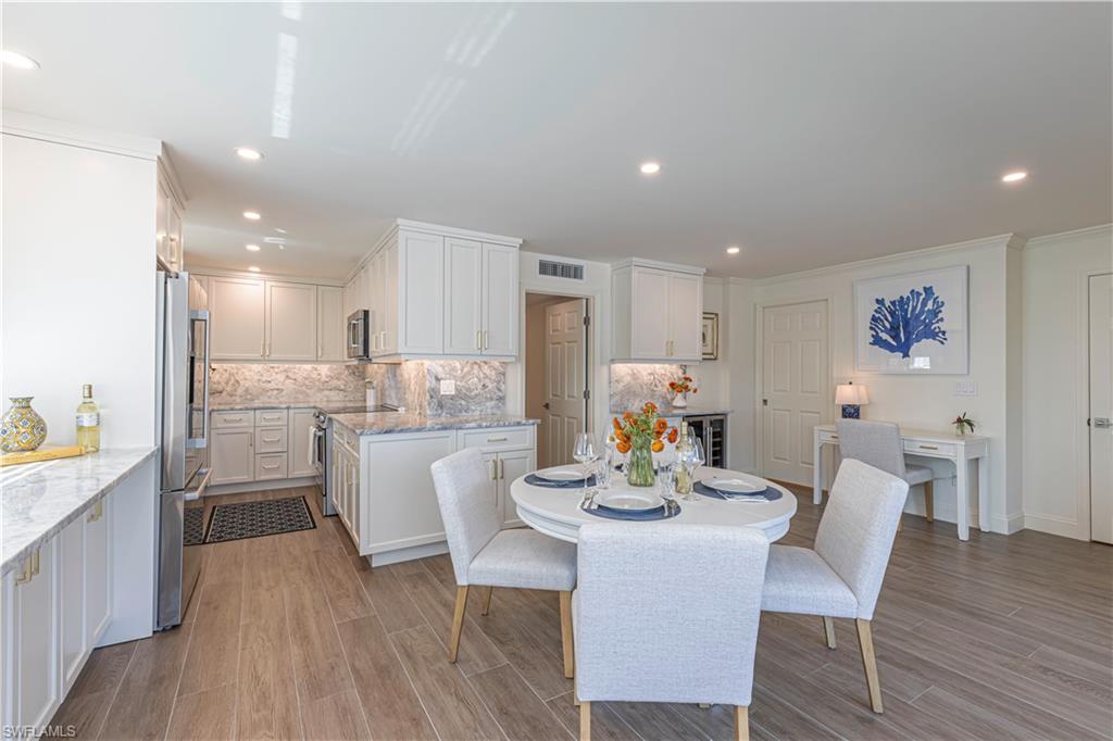 PORT AU VILLA - Residential