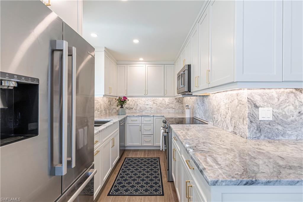 PORT AU VILLA - Residential