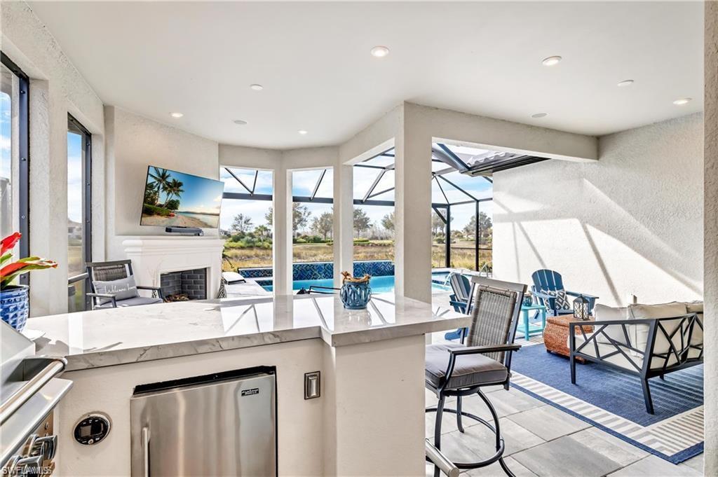 ESPLANADE - Residential Lease