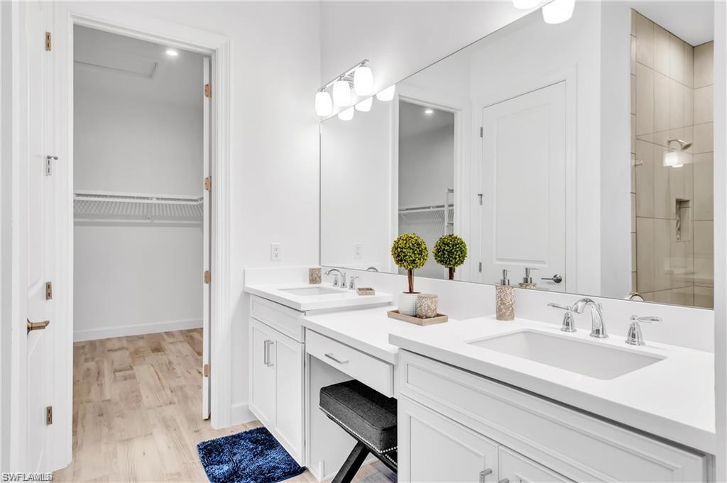 ESPLANADE - Residential Lease