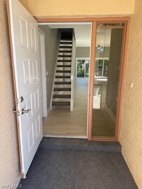 ROYAL WOODS - Residential