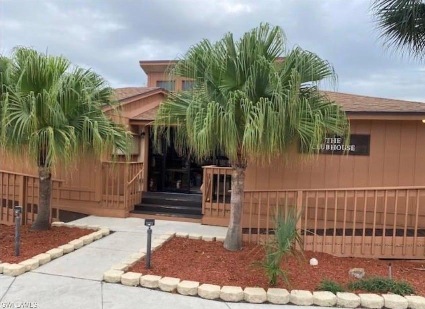 ROYAL WOODS - Residential