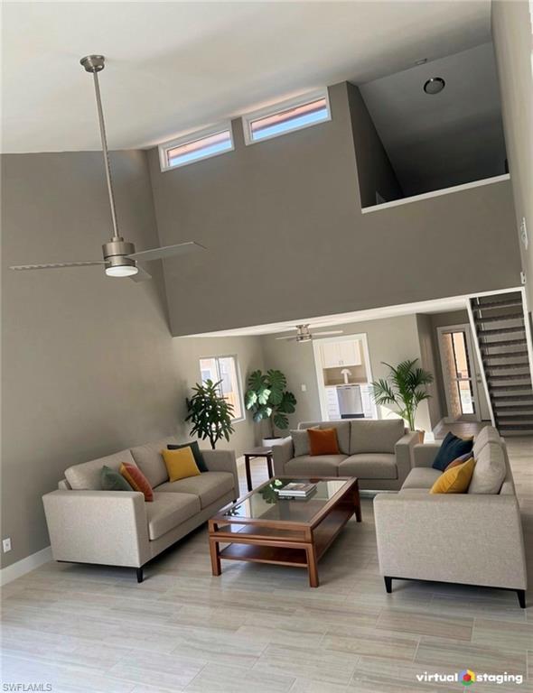 ROYAL WOODS - Residential