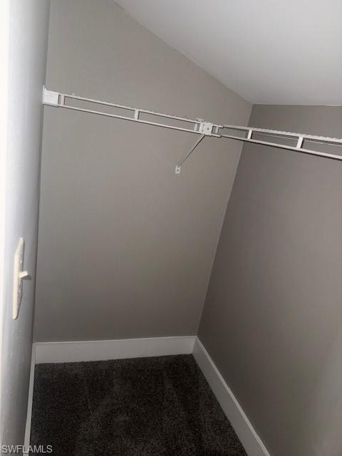 ROYAL WOODS - Residential