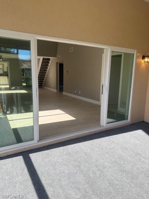 ROYAL WOODS - Residential