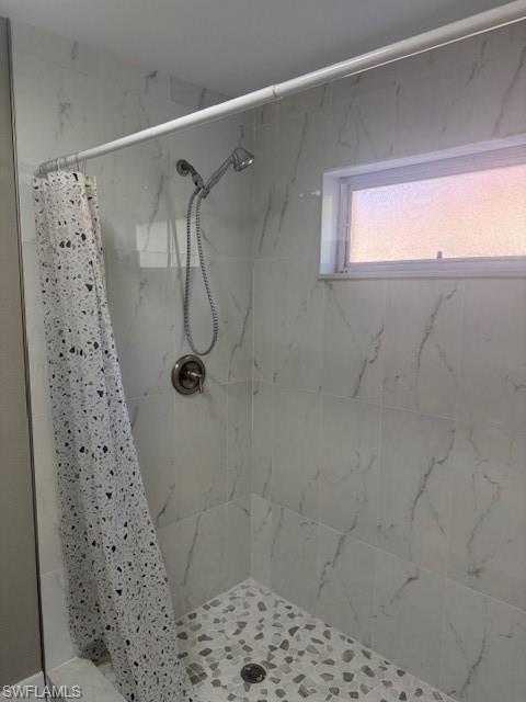 ROYAL WOODS - Residential