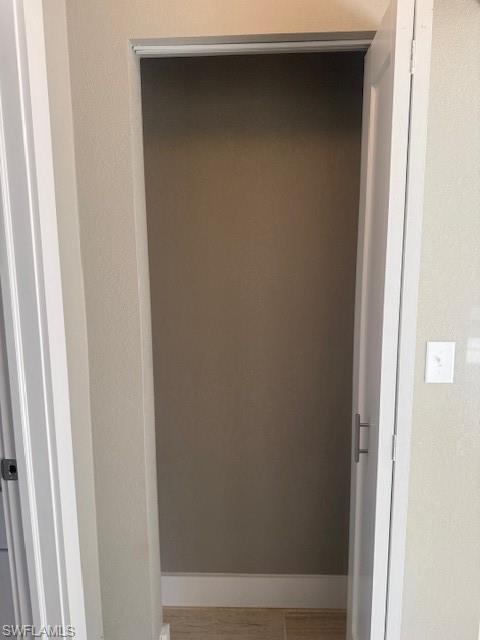 ROYAL WOODS - Residential