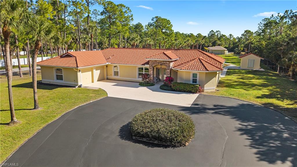 GOLDEN GATE ESTATES - Residential