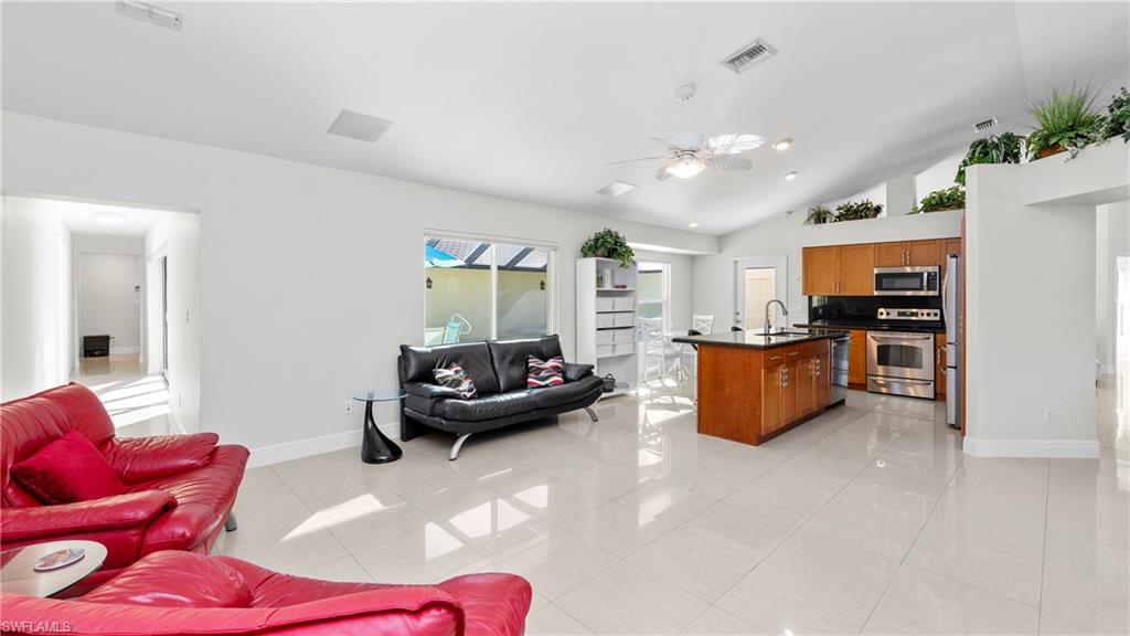 GOLDEN GATE ESTATES - Residential