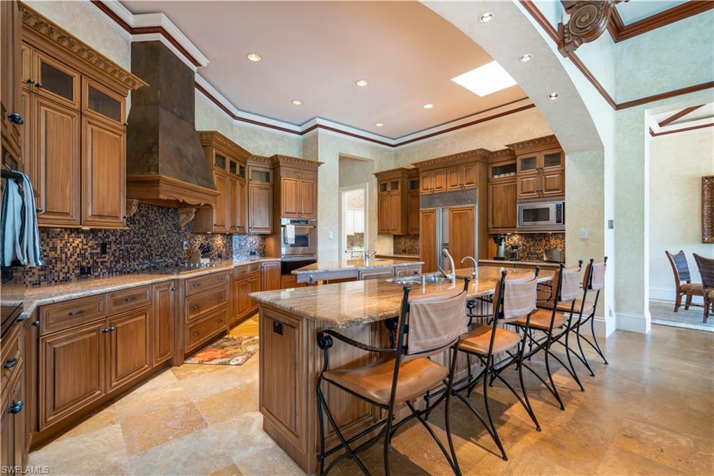 ESTATES AT BAY COLONY GOLF CLUB - Residential