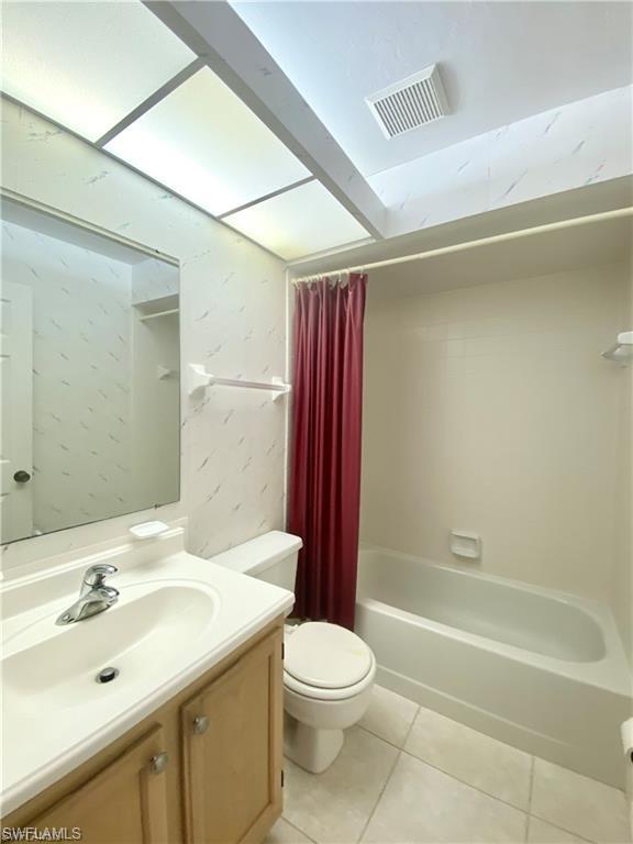 POINTE CORAL CONDO - Residential