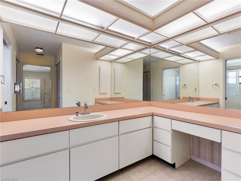 CALOOSA YACHT & RACQUET CLUB - Residential