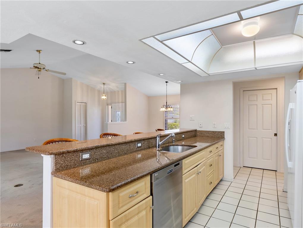 CALOOSA YACHT & RACQUET CLUB - Residential