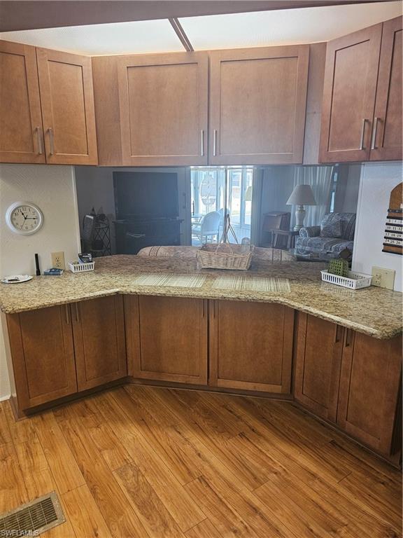 OAK PARK VILLAGE CO-OP INC - Residential