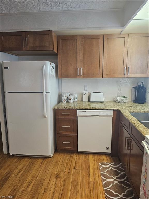 OAK PARK VILLAGE CO-OP INC - Residential