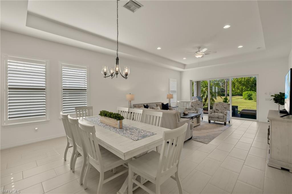 SAVANNAH LAKES - Residential