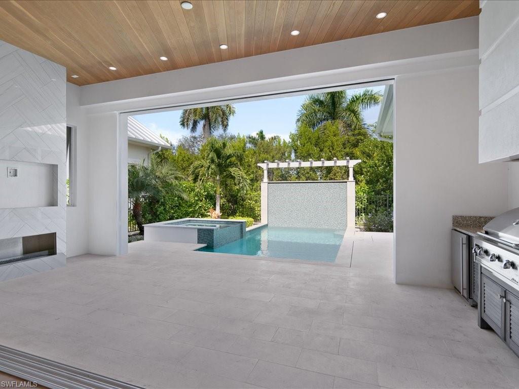 MANGROVE BAY - Residential