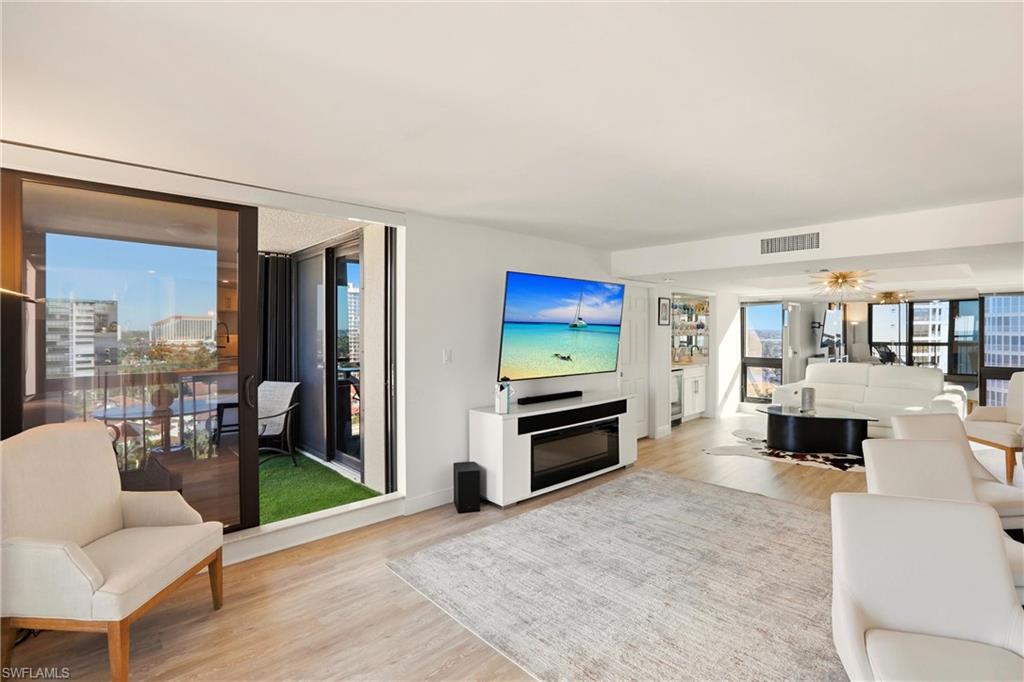 ESPLANADE CLUB - Residential